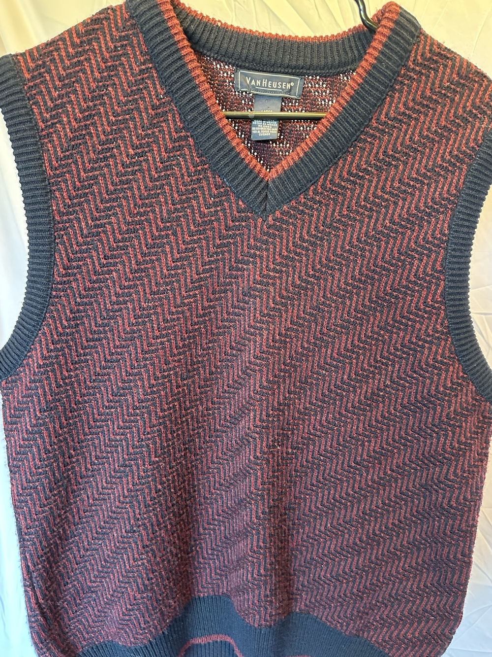 Van Heusen Men's Red and Black Chevron V-Neck Sweater Vest